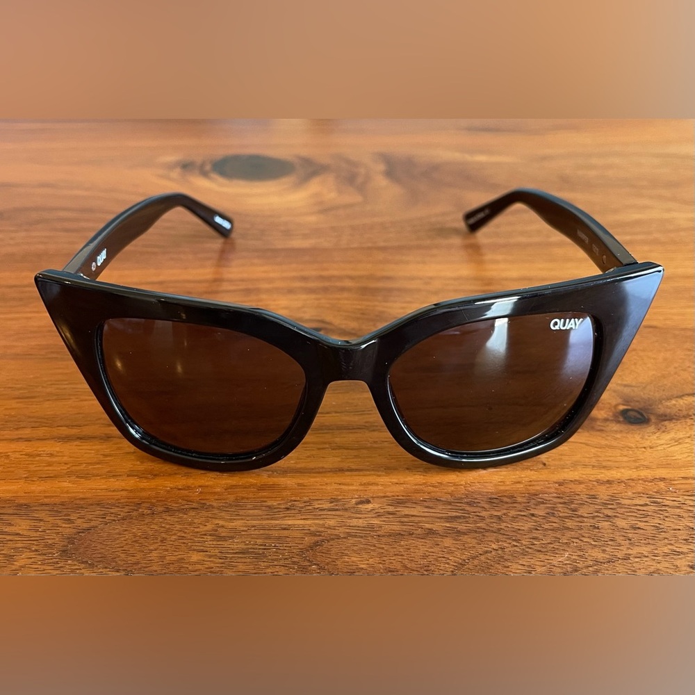 Quay Australia Black Cat-Eye Sunglasses with Brown Lenses